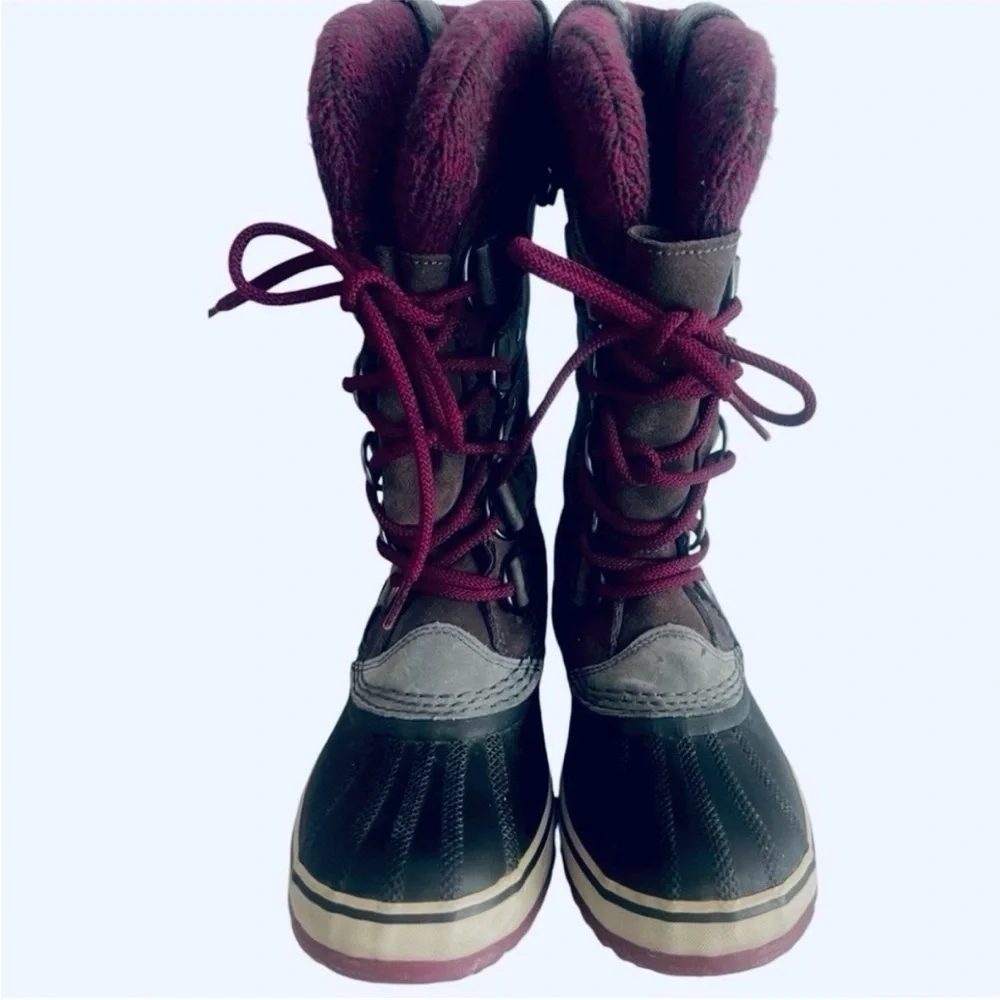 SOREL JOAN OF ARCTIC Waterproof Laced Boots Womens Size 5